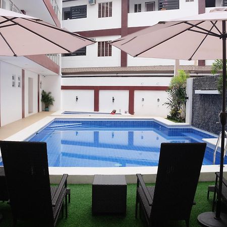 Sebastien Hotel Lapu-Lapu City Bagian luar foto