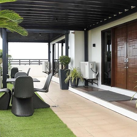 Sebastien Hotel Lapu-Lapu City Bagian luar foto