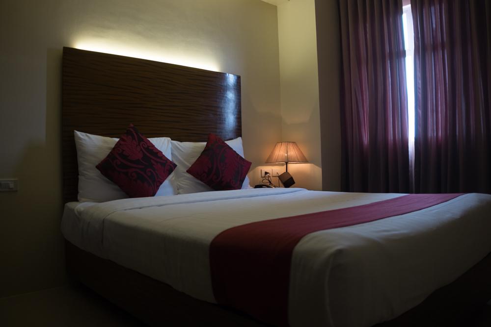 Sebastien Hotel Lapu-Lapu City Bagian luar foto