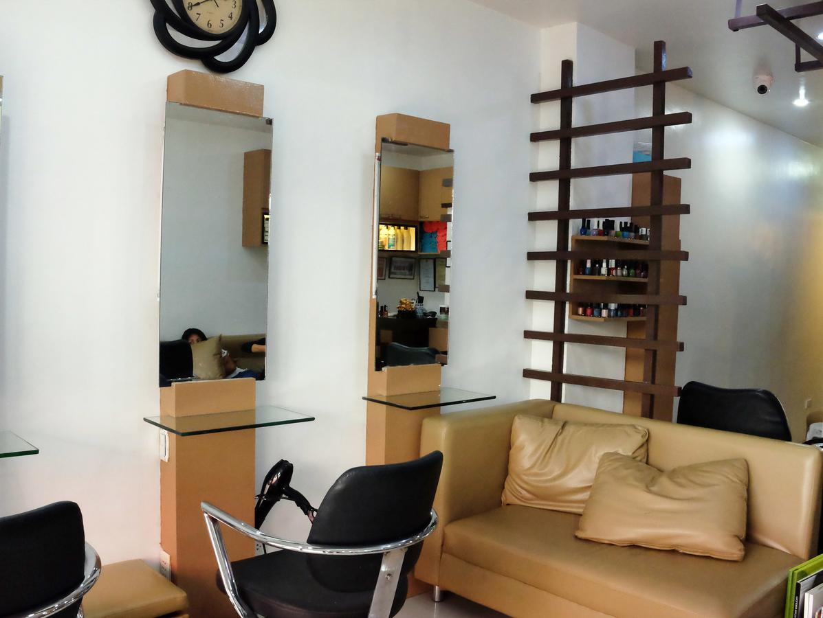 Sebastien Hotel Lapu-Lapu City Bagian luar foto